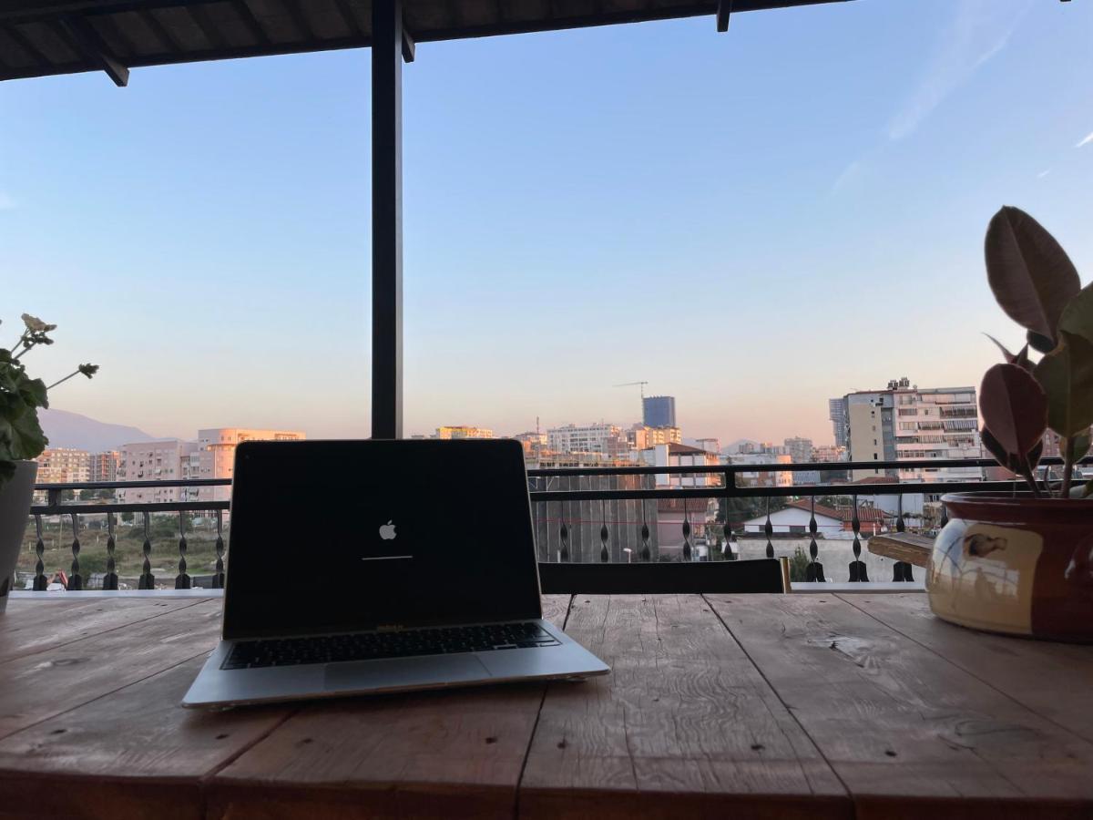Cozy Big Apartment With Balcony Tirana Exterior photo