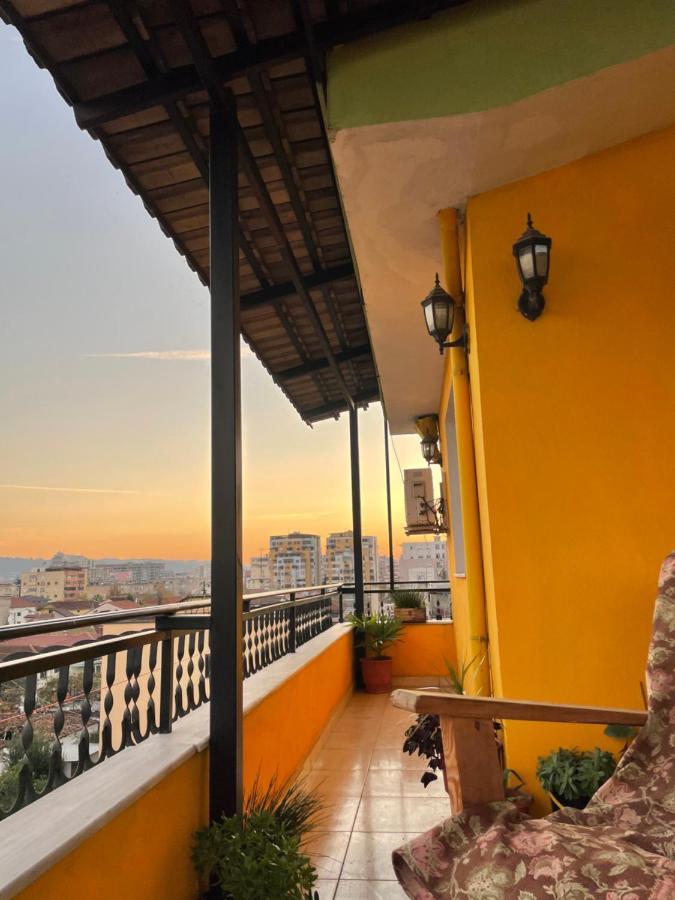 Cozy Big Apartment With Balcony Tirana Exterior photo