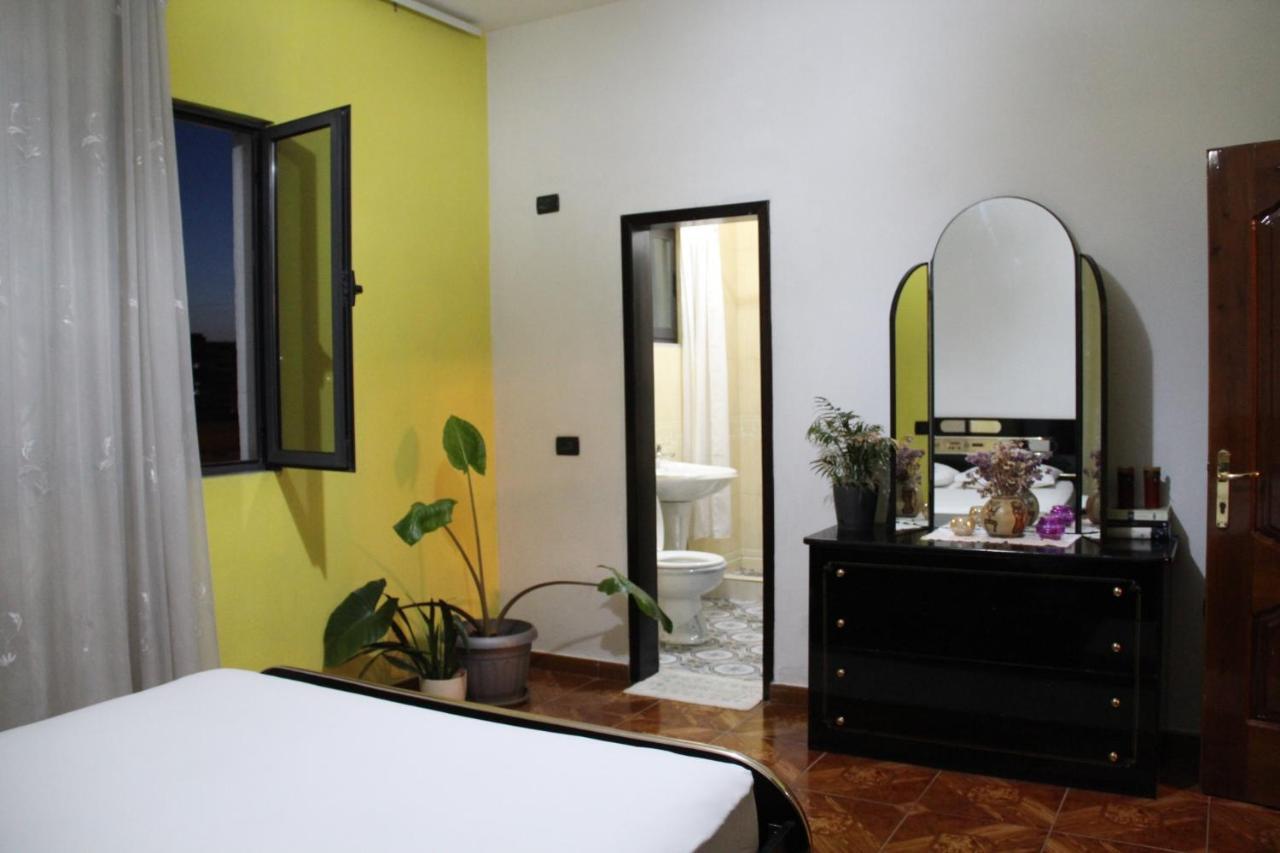 Cozy Big Apartment With Balcony Tirana Exterior photo