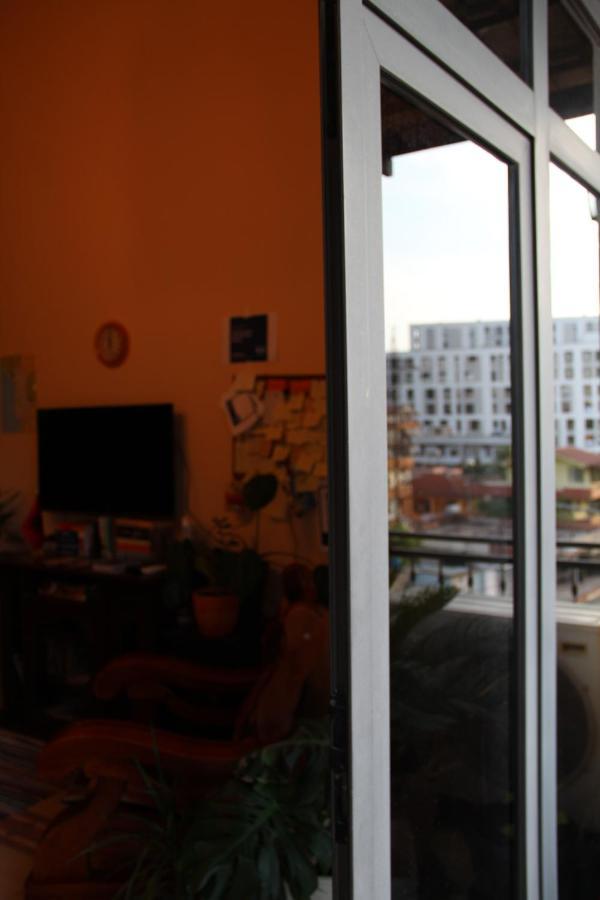 Cozy Big Apartment With Balcony Tirana Exterior photo