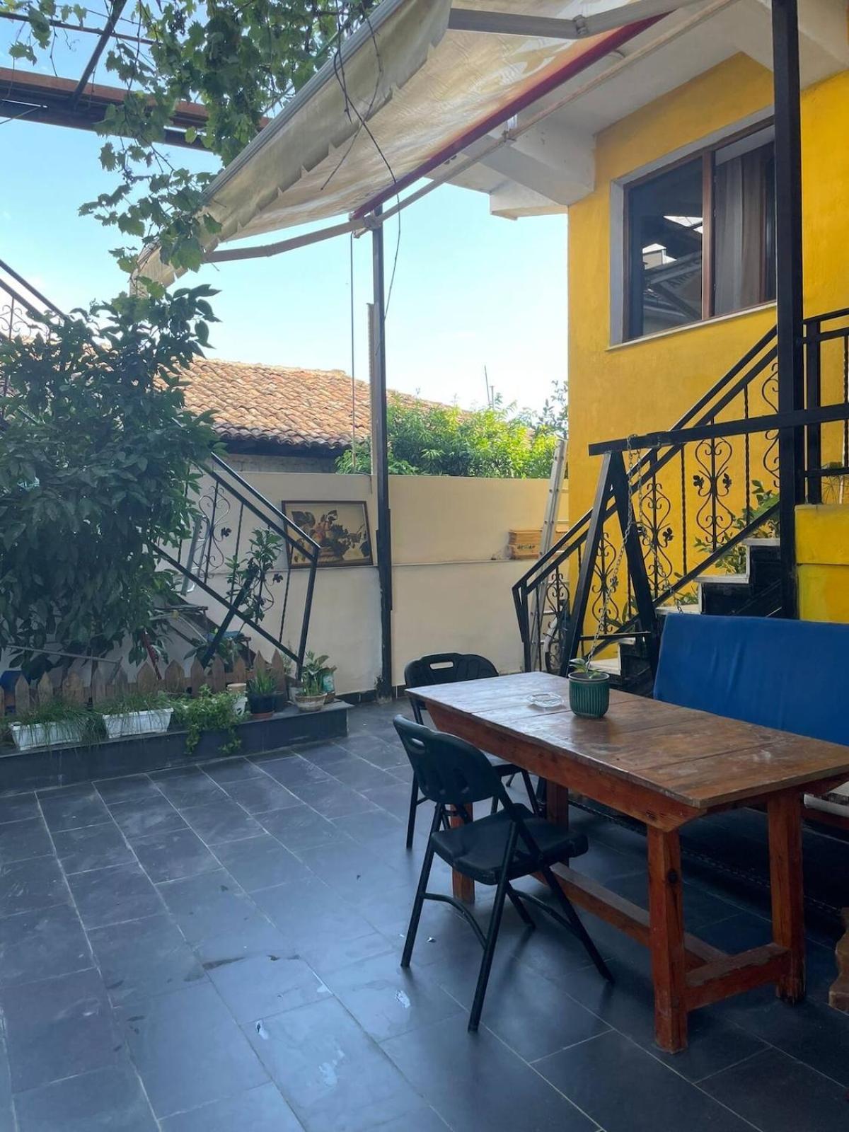 Cozy Big Apartment With Balcony Tirana Exterior photo